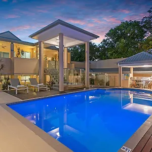 the-newport-on-macrossan.queenslandhotels.net/