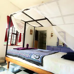 keratheeram-beach-resort.kerala-hotels.net/